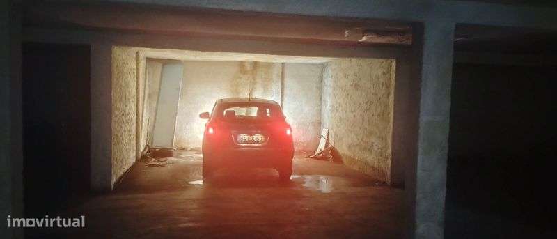 Vendo Garagem na Cave - Grande imagem: 4/4