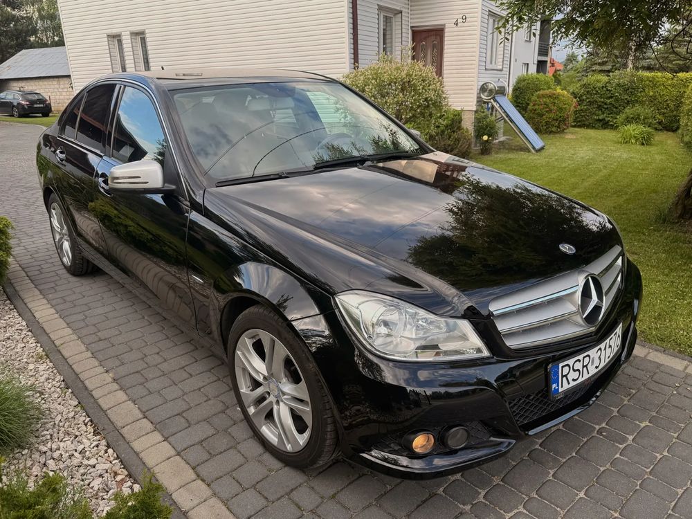 Mercedes-Benz C W204 180 CGI BlueEff Classic 2011
