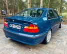 BMW Seria 3 330i - 10