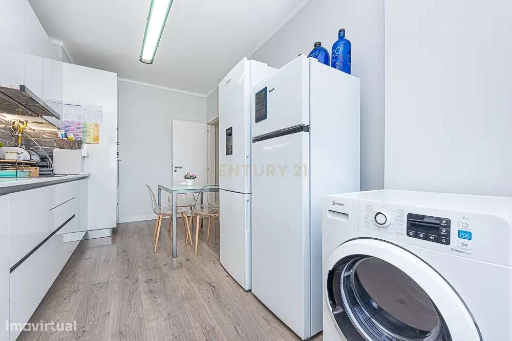 T3 com Vista Cidade e Rio  na Zona Prime do Liceu ✨-20