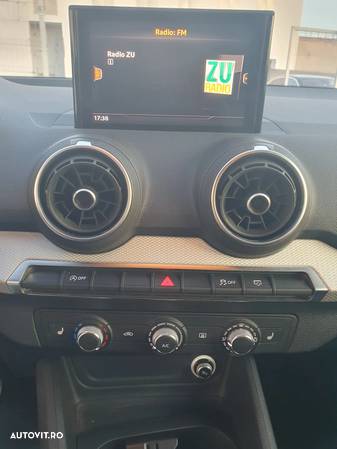 Audi Q2 35 TDI quattro S tronic Basic - 15