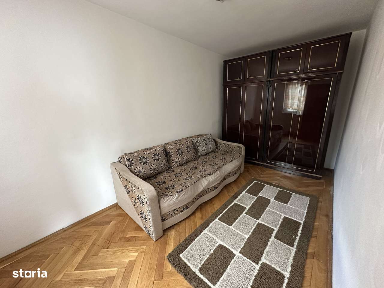 Apartament 3 Camere | Etaj 1 | Balcon & Pivniță-3