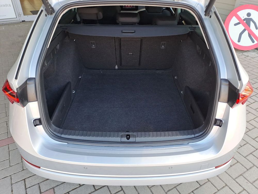 SKODA OCTAVIA 1.5TSI e-Tec 150KM Masaże Kamera Ambiente ACC SALON PL ASO VAT23%