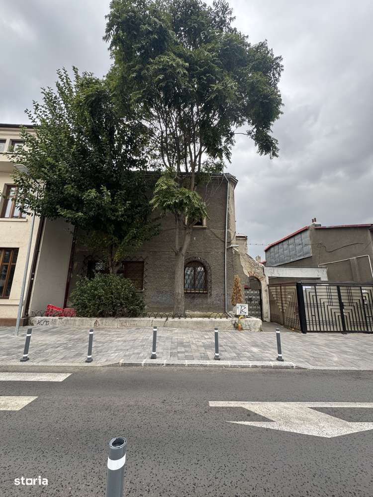 Casa-Curte proprie | Plantelor | - Imagine principală: 2/20