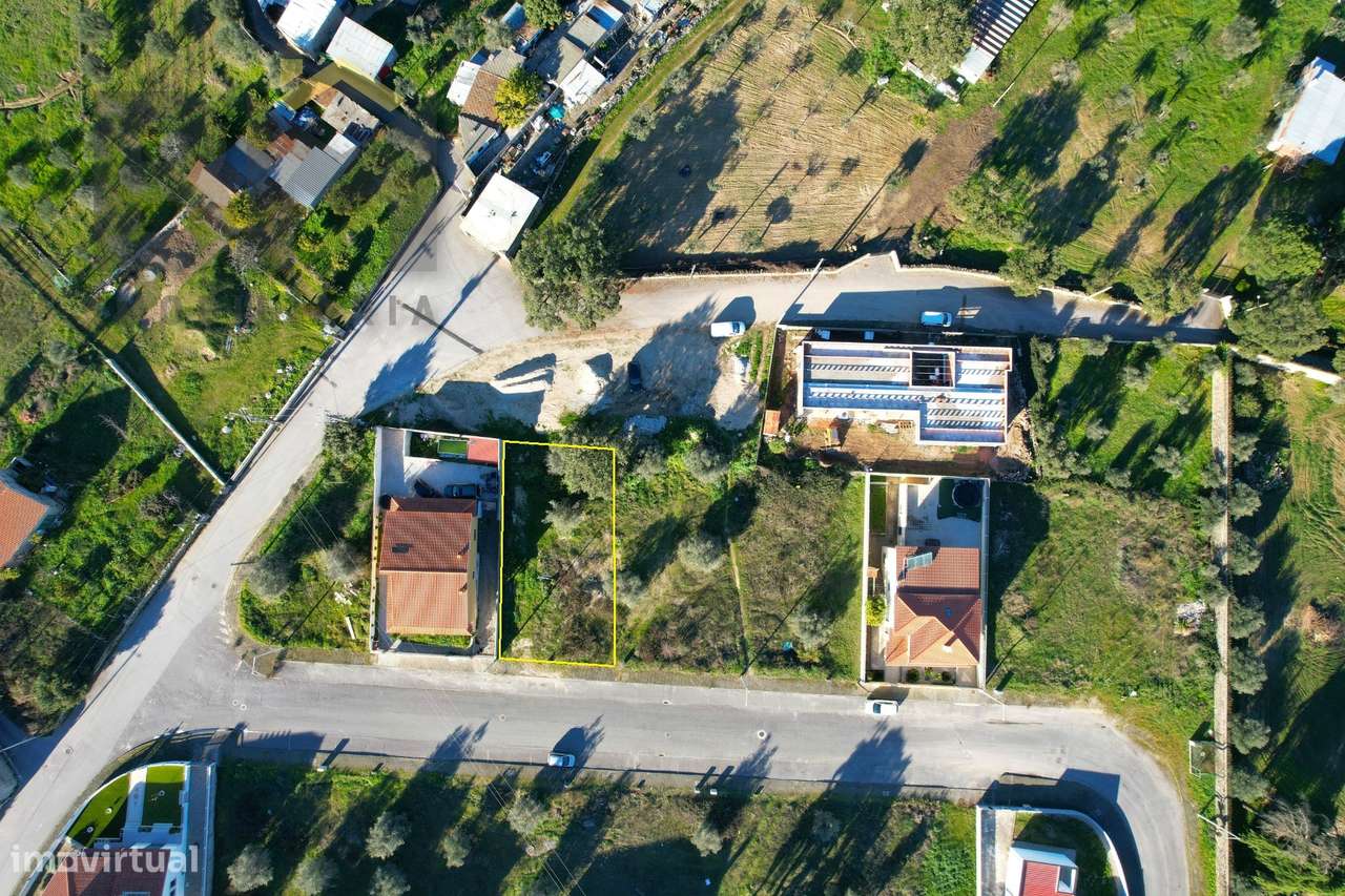 Terreno Para Construção  Venda em Escalos de Cima e Lousa,Castelo Bran - Grande imagem: 3/5