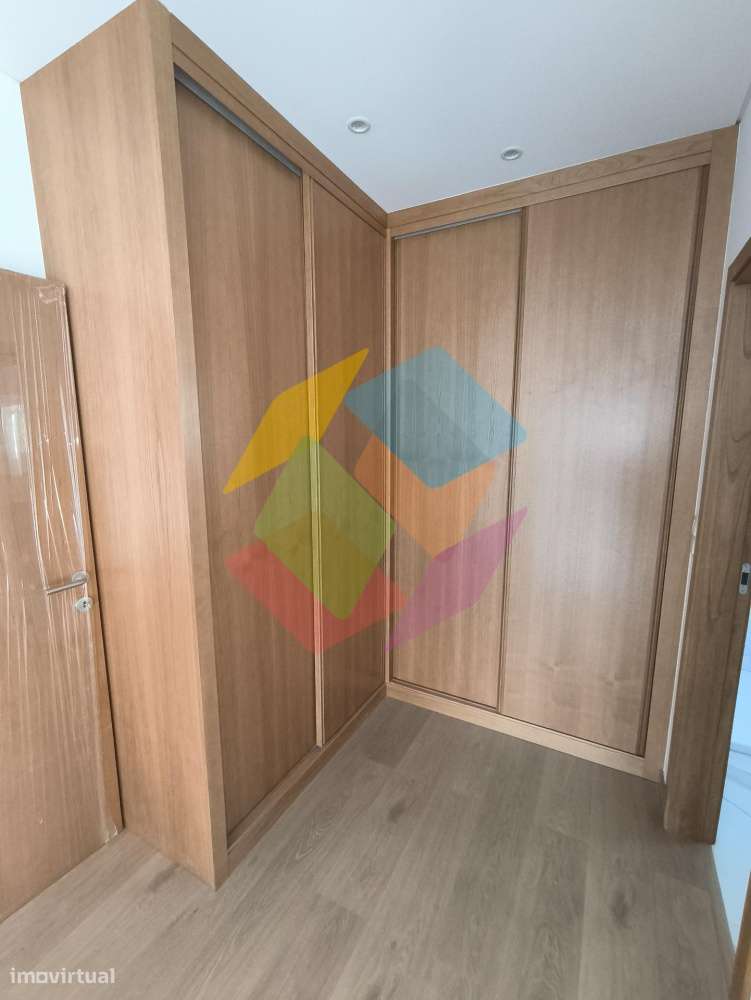 Moradia em Lobão, moderna, luminosa e pensada para o conforto da fam?-52