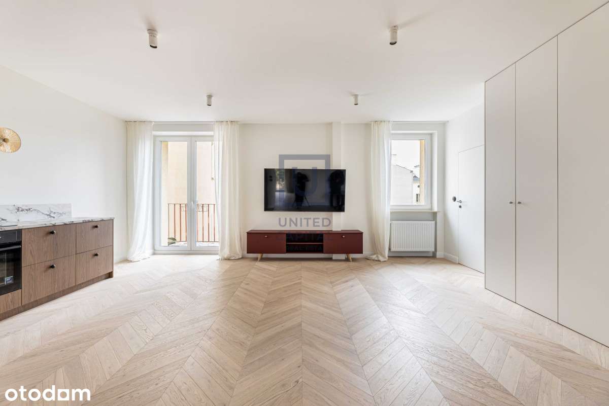 Cegła | Wysokie 280 H | Dwa balkony | Winda-17