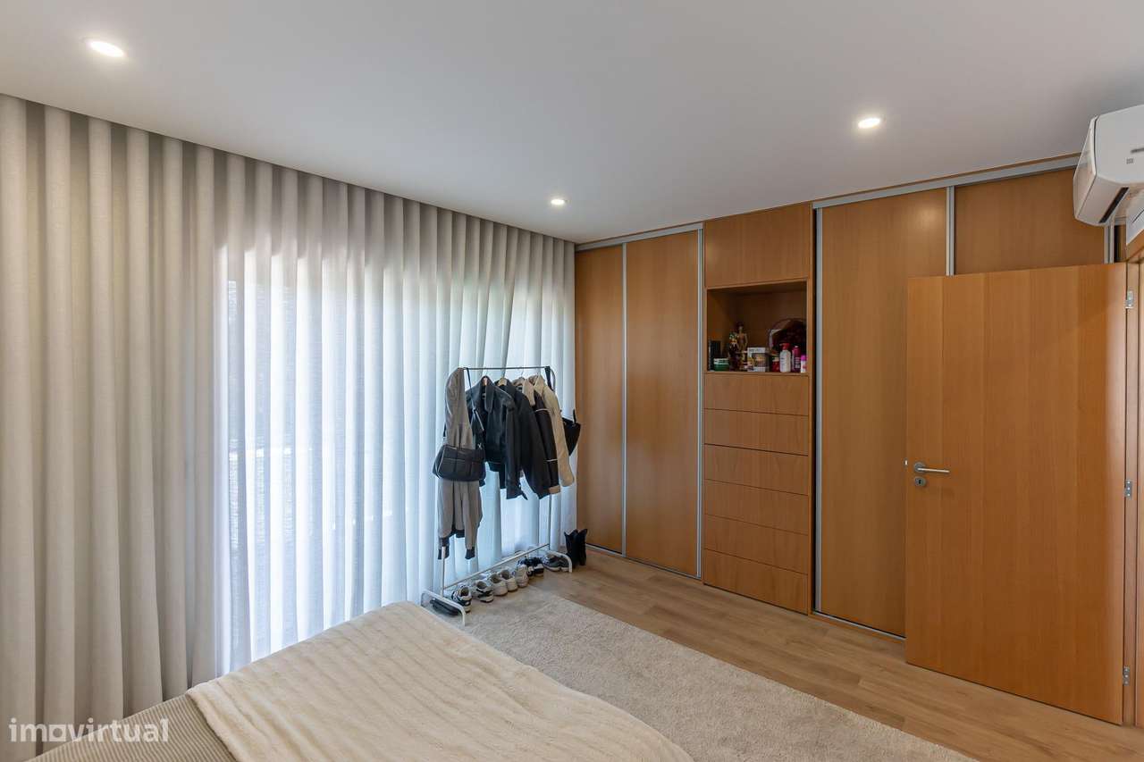 Moradia T3 em Lousada | Terraço e Garagem-11