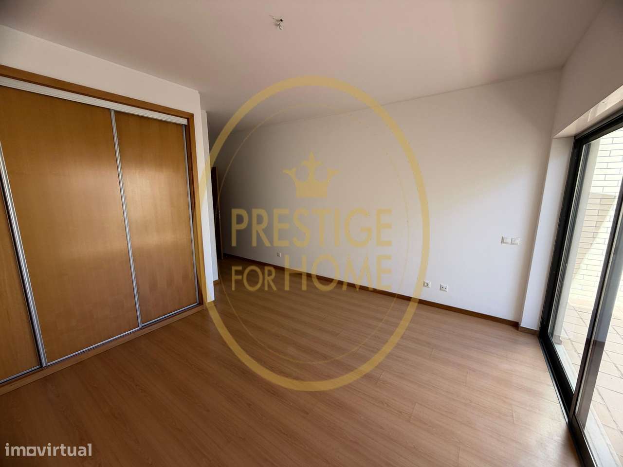 Moradia T5 com Piscina e Garagem Fechada em Condomínio Privado – Boliq-35