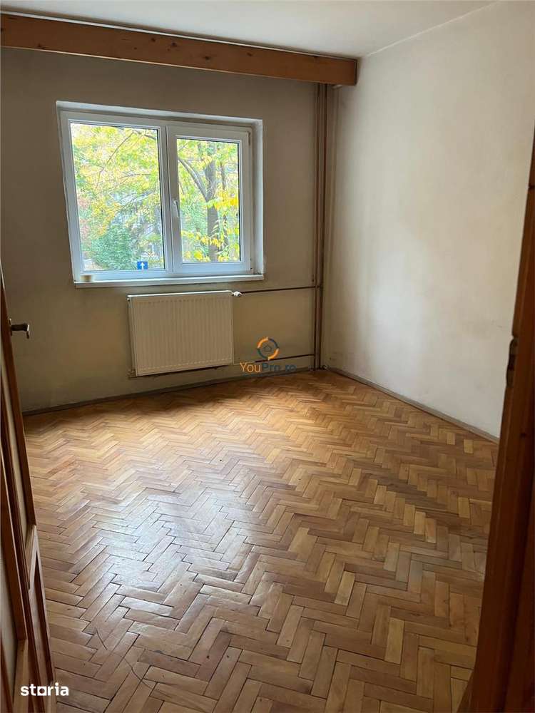 Decomandat 2 camere etaj 1 zona Aradului-12