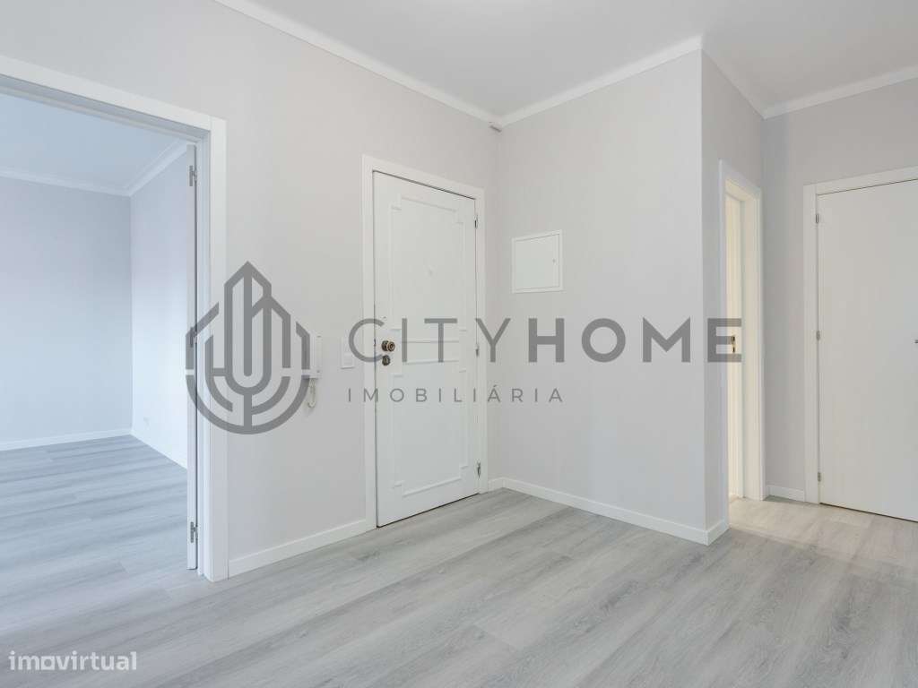 Apartamento T3 remodelado em Portimão - Grande imagem: 2/32