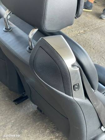 scaune comfort confort   piele sport   recaro bmw M pachet seria 6 Gran coupe F06 încălzite cu memorii plafon negru stâlpi parasolare banchete panouri de ușă Grand Cupe 640xd 650xd centuri active - 5