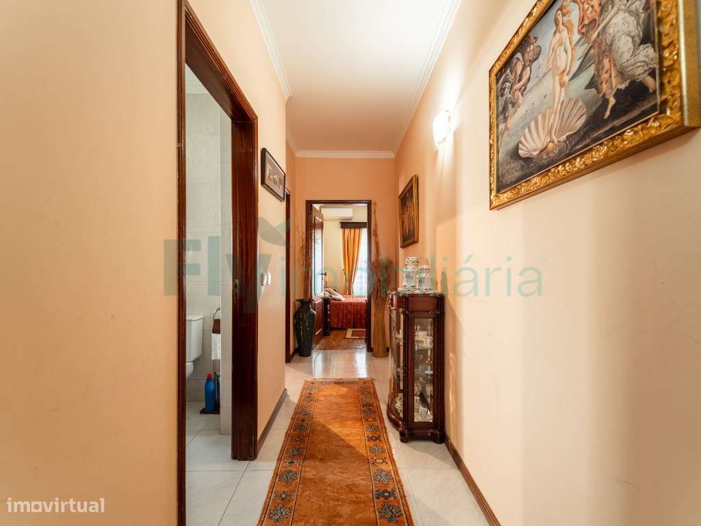 Apartamento T3 com Terraço de 80 m² e Garagem Fechada em Moreira de...-13