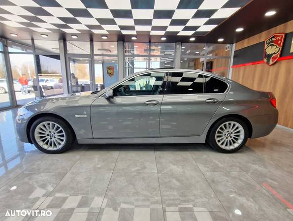 BMW Seria 5 525d xDrive Touring Aut. Luxury Line - 4