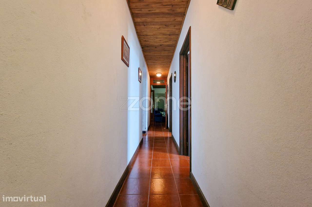 Moradia T2 Tradicional com Terreno de 9.380 m² – São Vicente Ferrei... - Grande imagem: 5/15