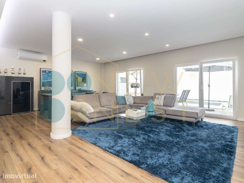 Moradia T4 com piscina e garagem nas Manteigadas | Setúbal-8