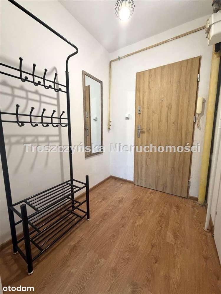 Kawalerka Tysiąclecie - wysoki parter!-3