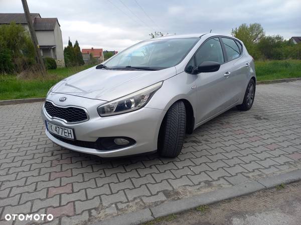 Kia Ceed Cee'd 1.4 CRDi L - 2