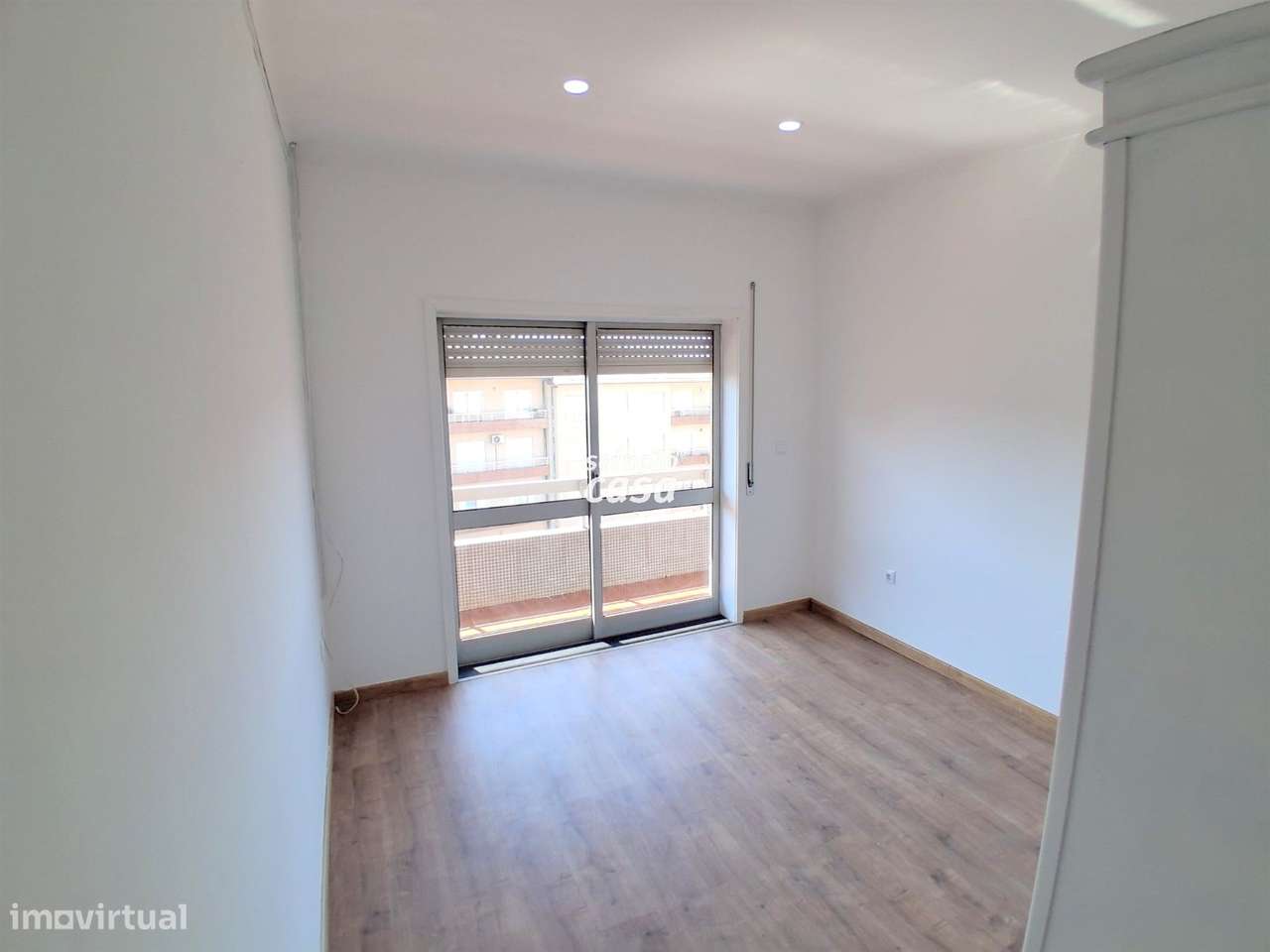 Apartamento T3 com Lugar de Garagem, localizado em Fânzeres!-12