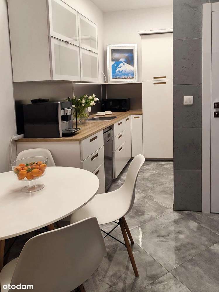 Mieszkanie z ogródkiem obok metra, prestiżowe osiedle, bez prowizji - Pełny obrazek: 5/11