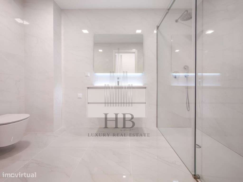 Apartamento T3 com varanda e vista Mar-29