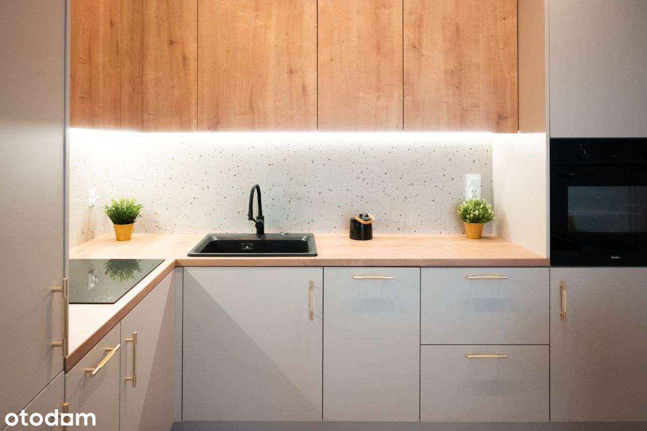 Nowa kawalerka z balkonem, ścisłe centrum, gotowa do zamieszkania! - Pełny obrazek: 4/13