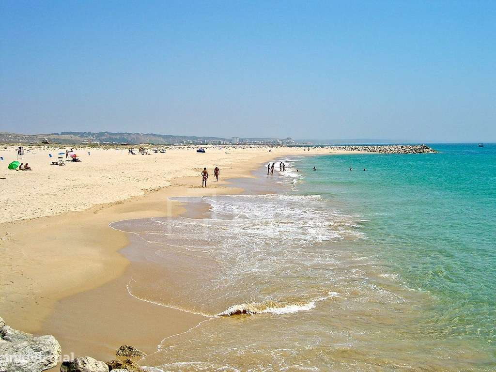 Apartamento T2, junto à praia, na Costa da Caparica-17