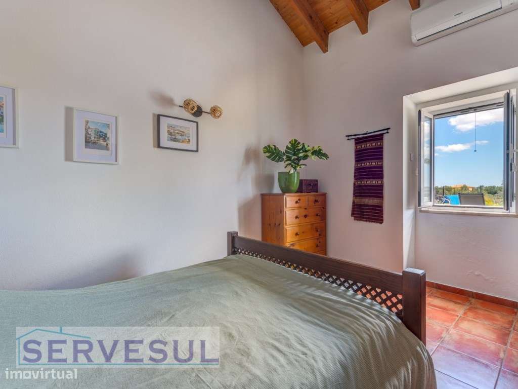 Luxuosa Moradia de luxo de 2 andares composta por 4 quartos, com um...-18