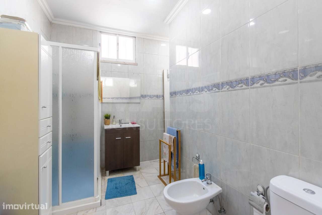 Moradia T4 Duplex renovada - Grande imagem: 5/25