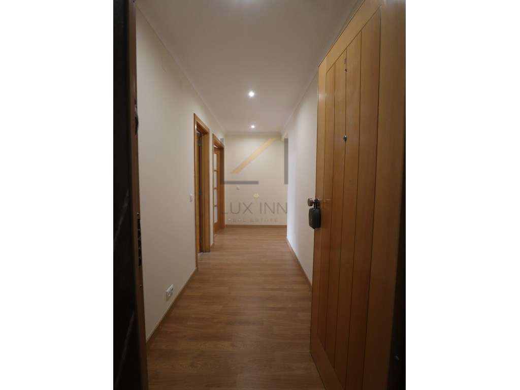 T3 de 130 m2 em Rio de Mouro - elevadores - Grande imagem: 3/29