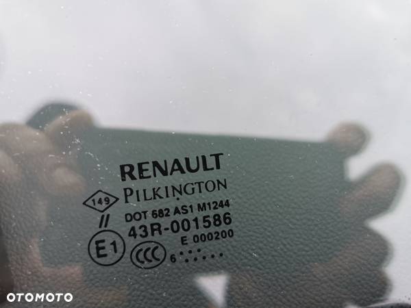 Renault Captur 0.9 Energy TCe Life EU6 - 17