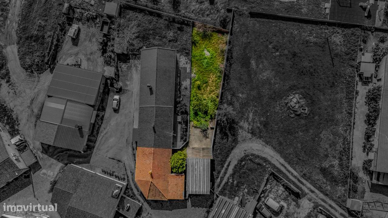 CASA COM QUINTAL | PARA VENDA | FALCOEIRAS-42