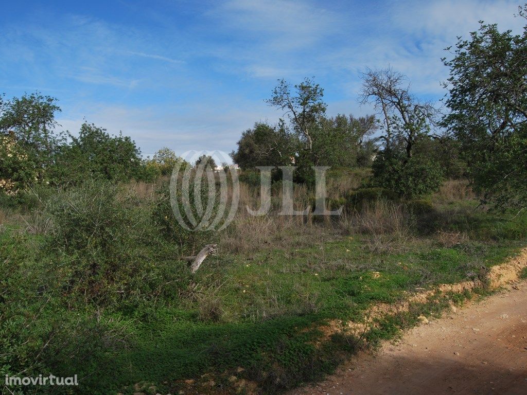 Terrreno com projeto aprovado, em Almancil, Algarve