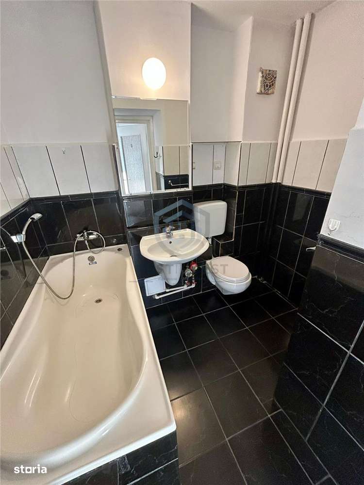 APARTAMENT 2 CAMERE SPLAIUL CRISANEI - Imagine principală: 4/5