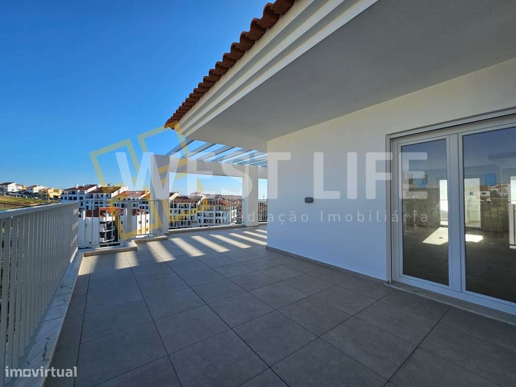 Penthouse T3 com 3 suítes e terraço com magnifica VISTA MAR - Ericeira-27