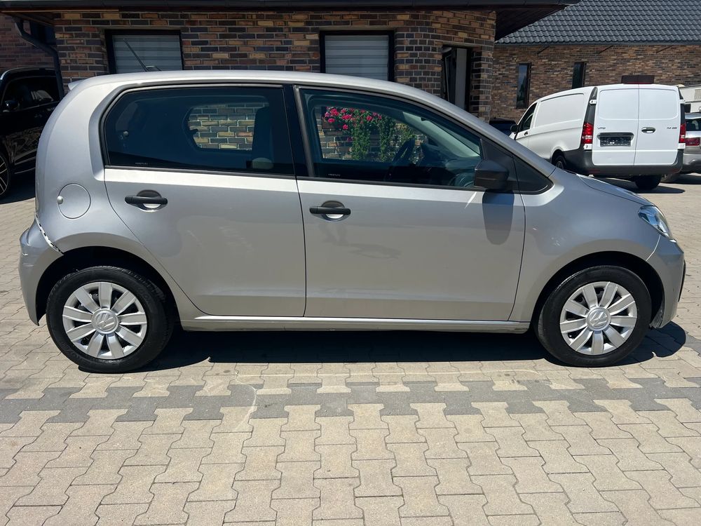 Volkswagen Up! 2022