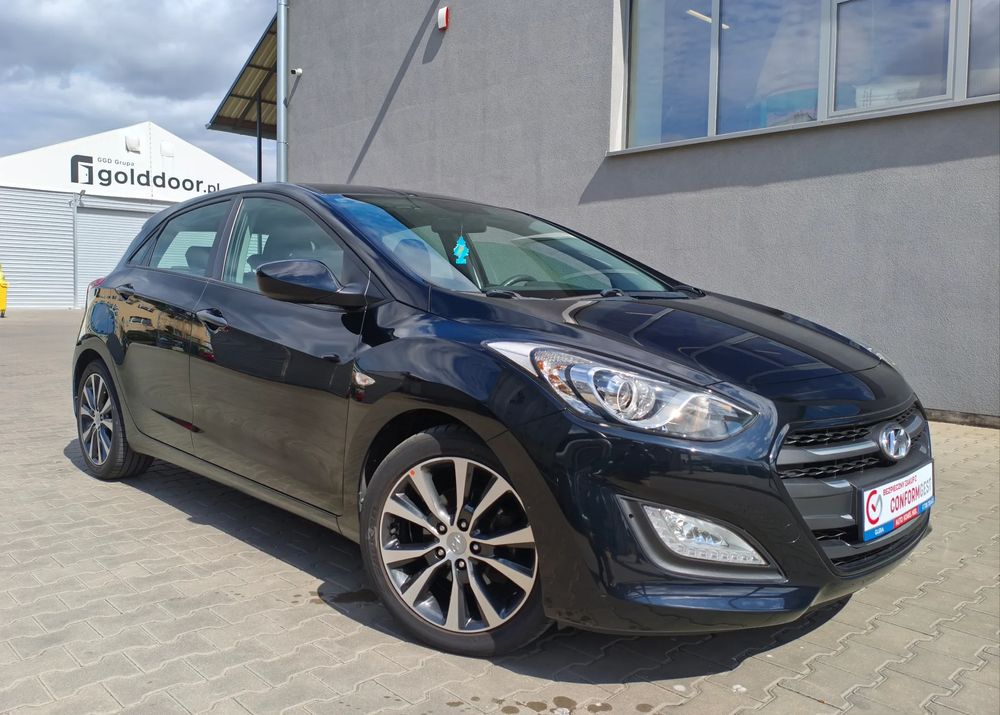 Hyundai i30 II blue 1.4 Classic Navigation 2015