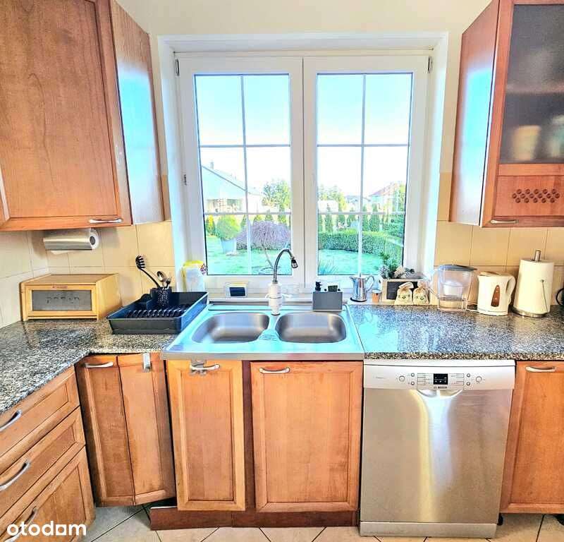 Dom pod samym lasem w Dobrej na dużej działce!-18