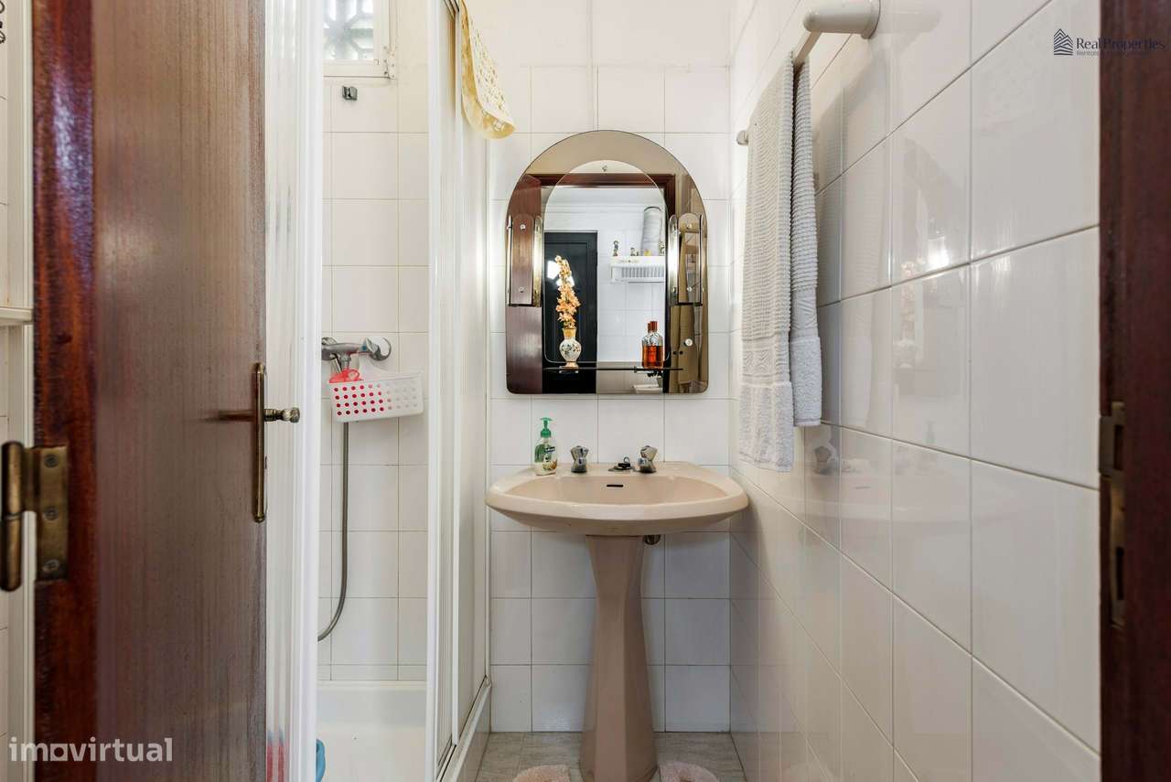 Encanto Algarvio – Moradia Térrea Isolada com Piscina e Jardim-32