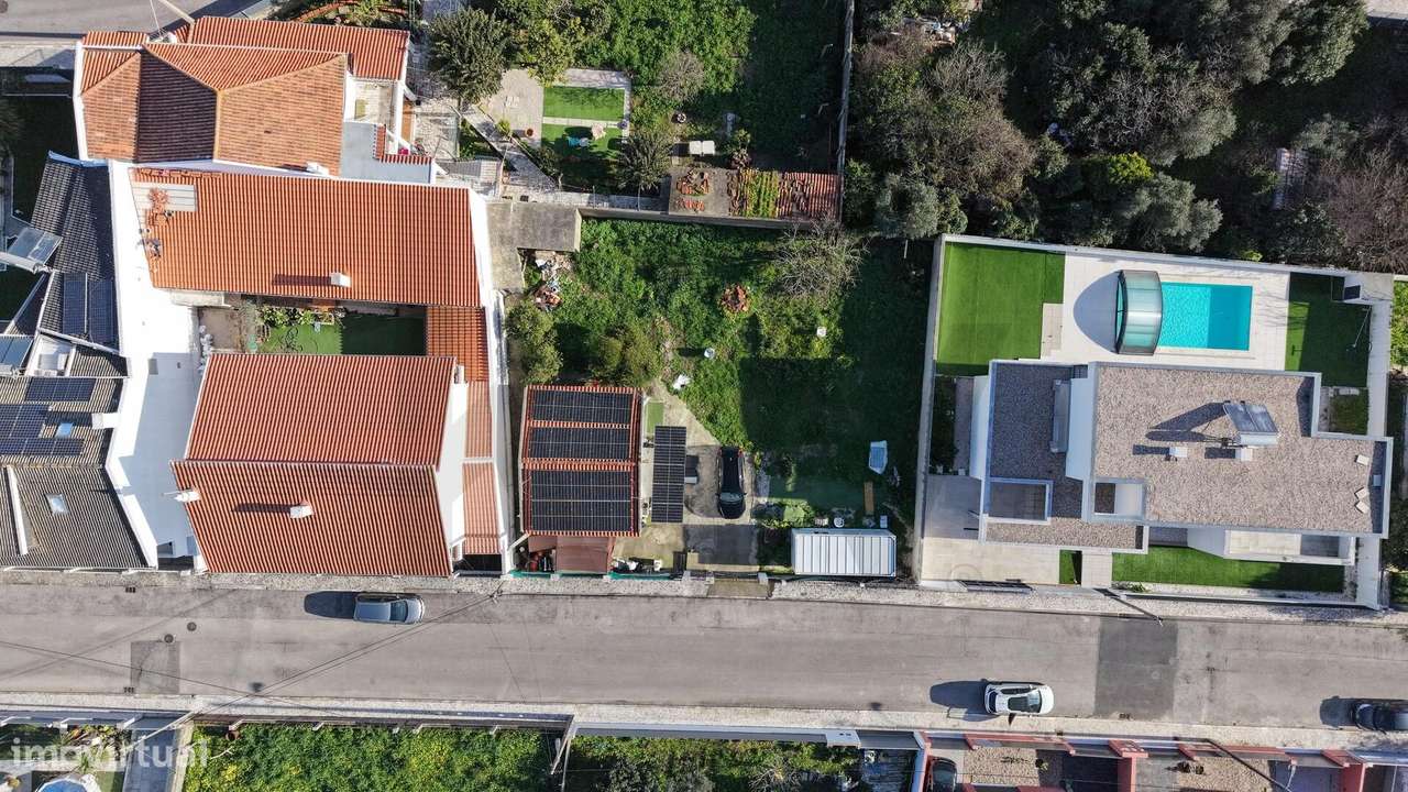 Lote de Terreno para Construção com anexo – São Domingos de Rana (Abób-4