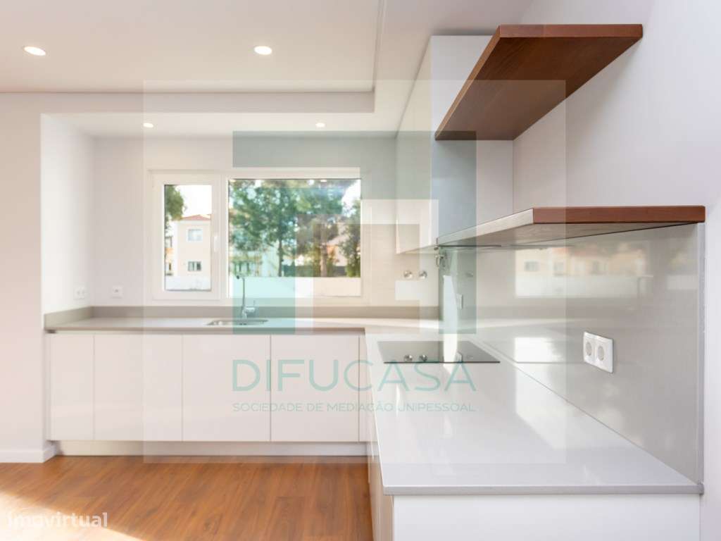 Moradia T3 com 2 Suítes e Pérgula de Estacionamento - Grande imagem: 4/31