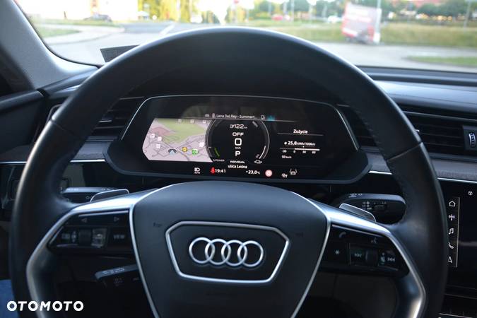 Audi e-tron Sportback 55 quattro S line - 17