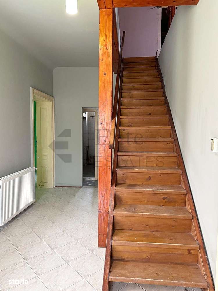 Casa cu 3 Hale si teren 8000 mp in Ulileacu de Cris, Bihor - Imagine principală: 4/18