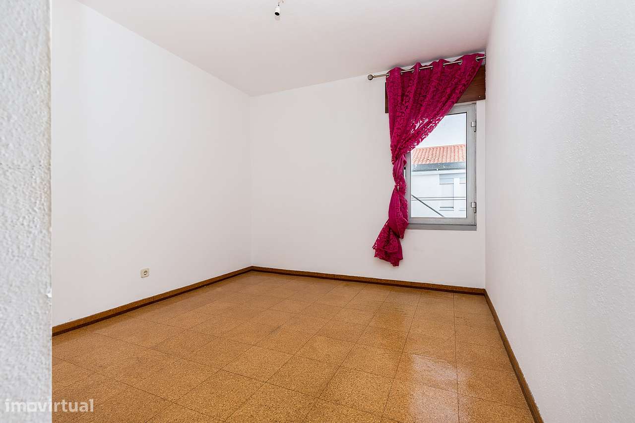 Apartamento T3 amplo e luminoso, numa das melhores zonas residenciais-12