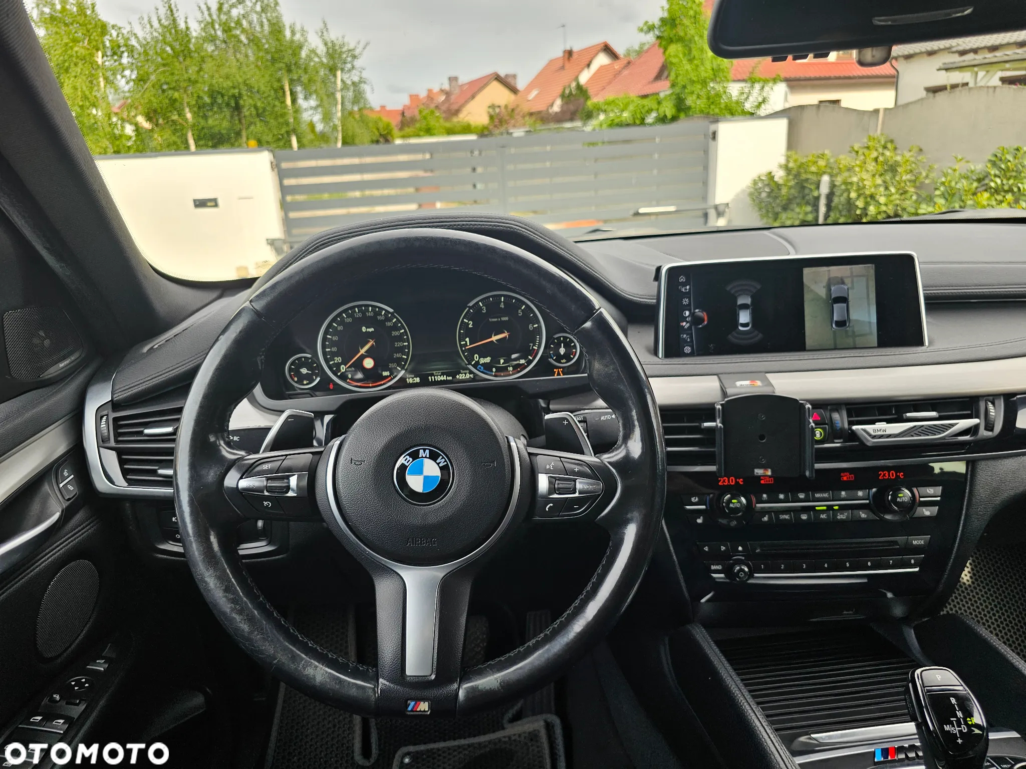 BMW X6 xDrive50i - 11
