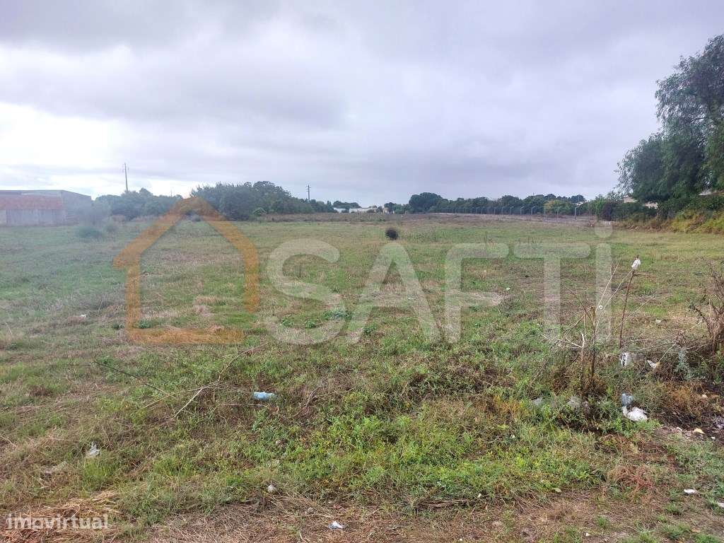 Terreno urbano no Centro de Marinhais com 6.200m² - Grande imagem: 5/10