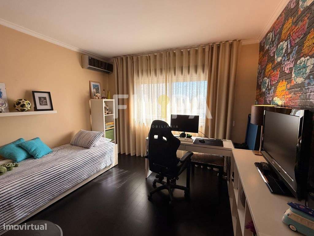 Moradia T5 na Maia com Jardim, Conforto e Excelentes Equipamentos 5...-28