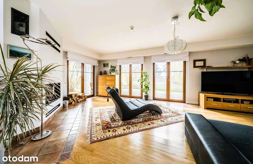 Dom Nad Jeziorem 6 pok. 214m2 garaż pompa ciepła + foto-1