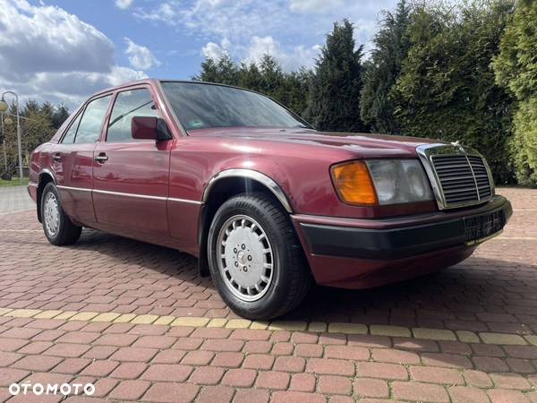 Mercedes-Benz W124 (1984-1993) - 37