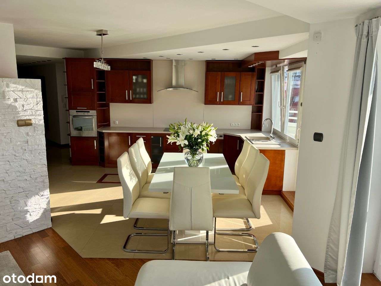 Trzystronny apartament 131,40 m2 z 3 tarasami 38m2 i garażem - Pełny obrazek: 3/20